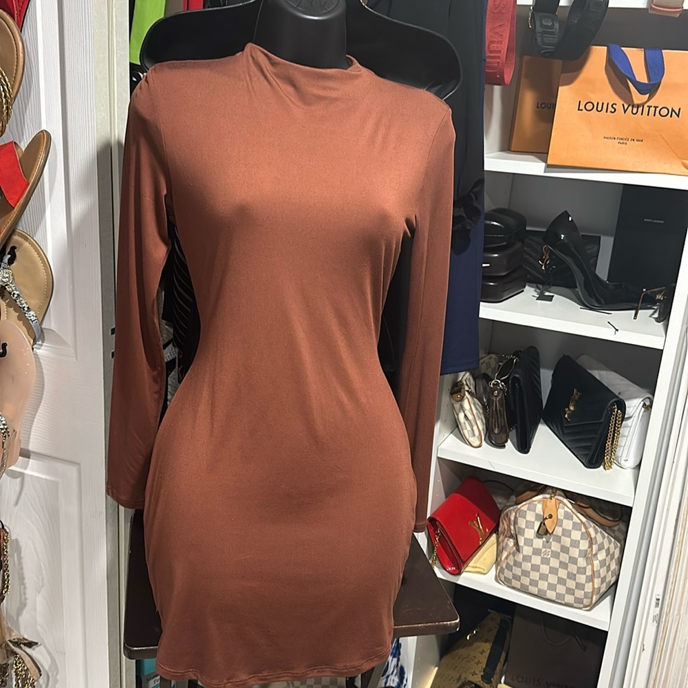 Red/brown dress